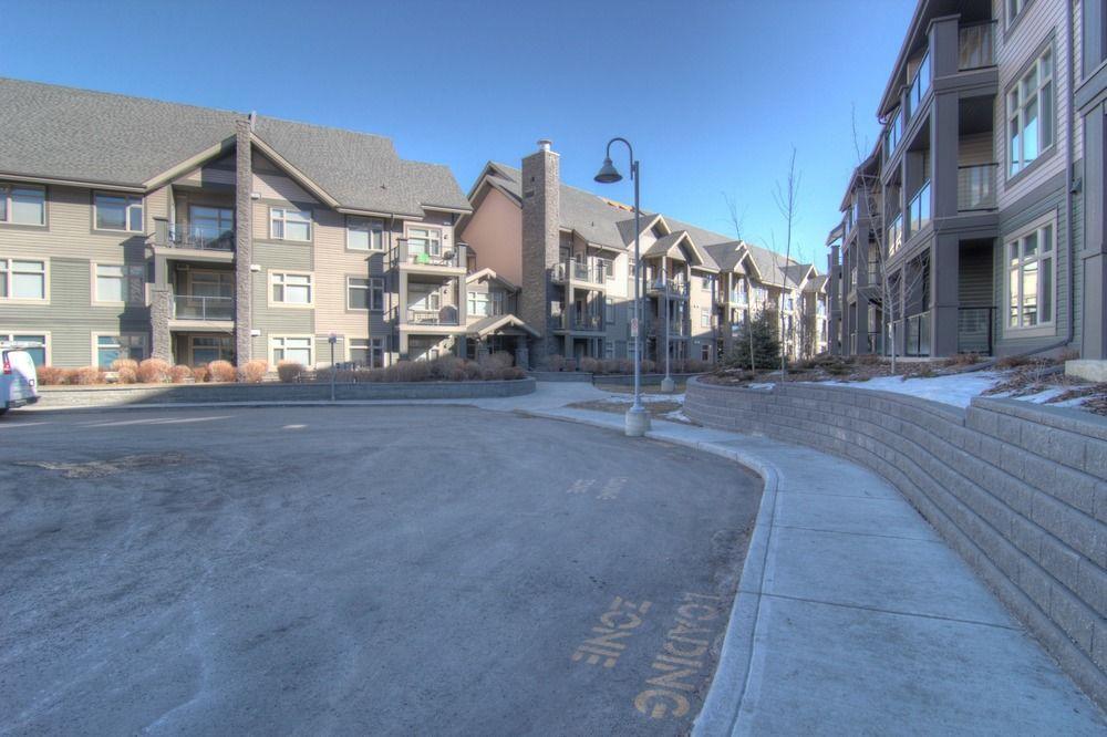 Pinnacle Inn & Suites Aspen Calgary Luaran gambar