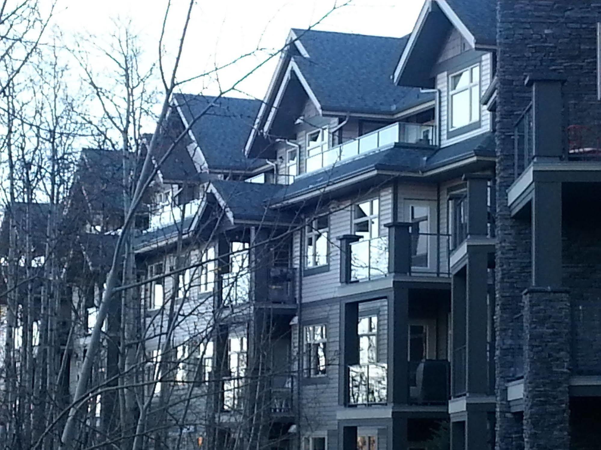 Pinnacle Inn & Suites Aspen Calgary Luaran gambar